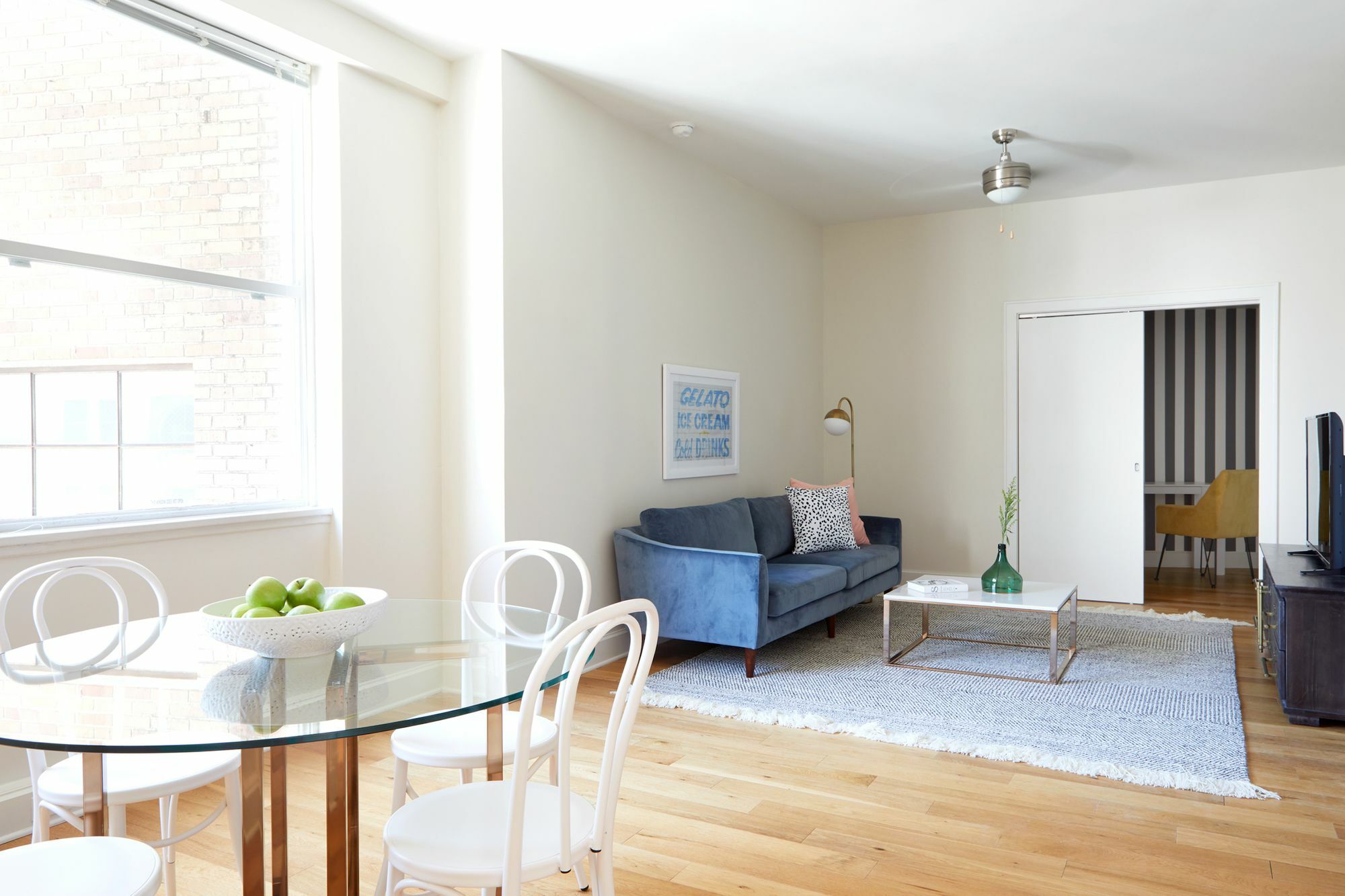 Apartment Desirable 1br In C.b.d By Sonder *